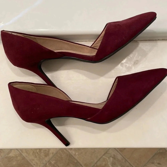 Old Navy Faux Suede Heels size 10 - Picture 1 of 7